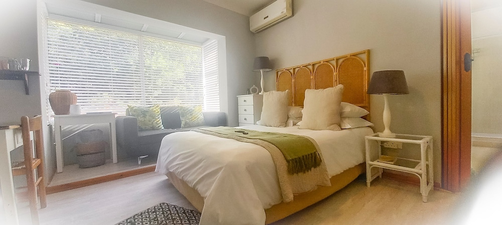 Aqua Marina Guest House 10/49