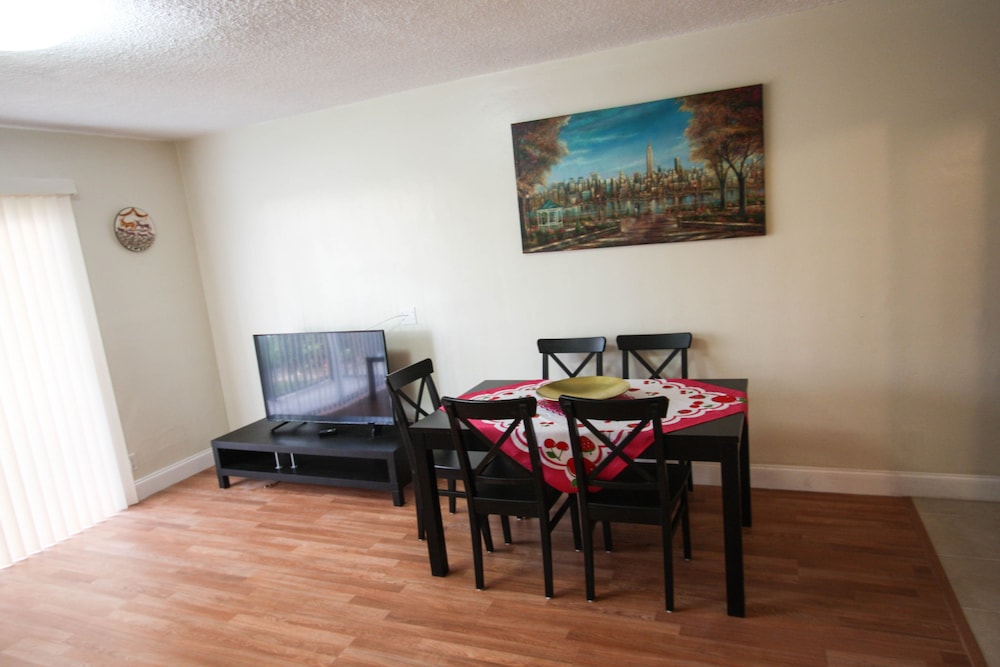 Sunny Isles Apartments 55/73