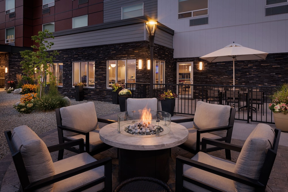 TownePlace Suites by Marriott West Kelowna 26/35