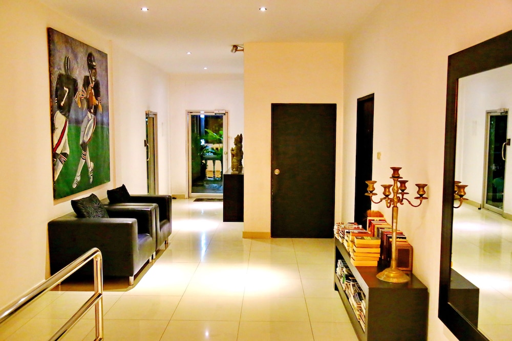 East Suites 64/73