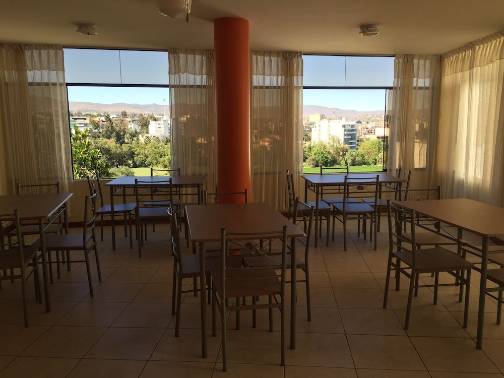 Casa Mores Inn 22/27