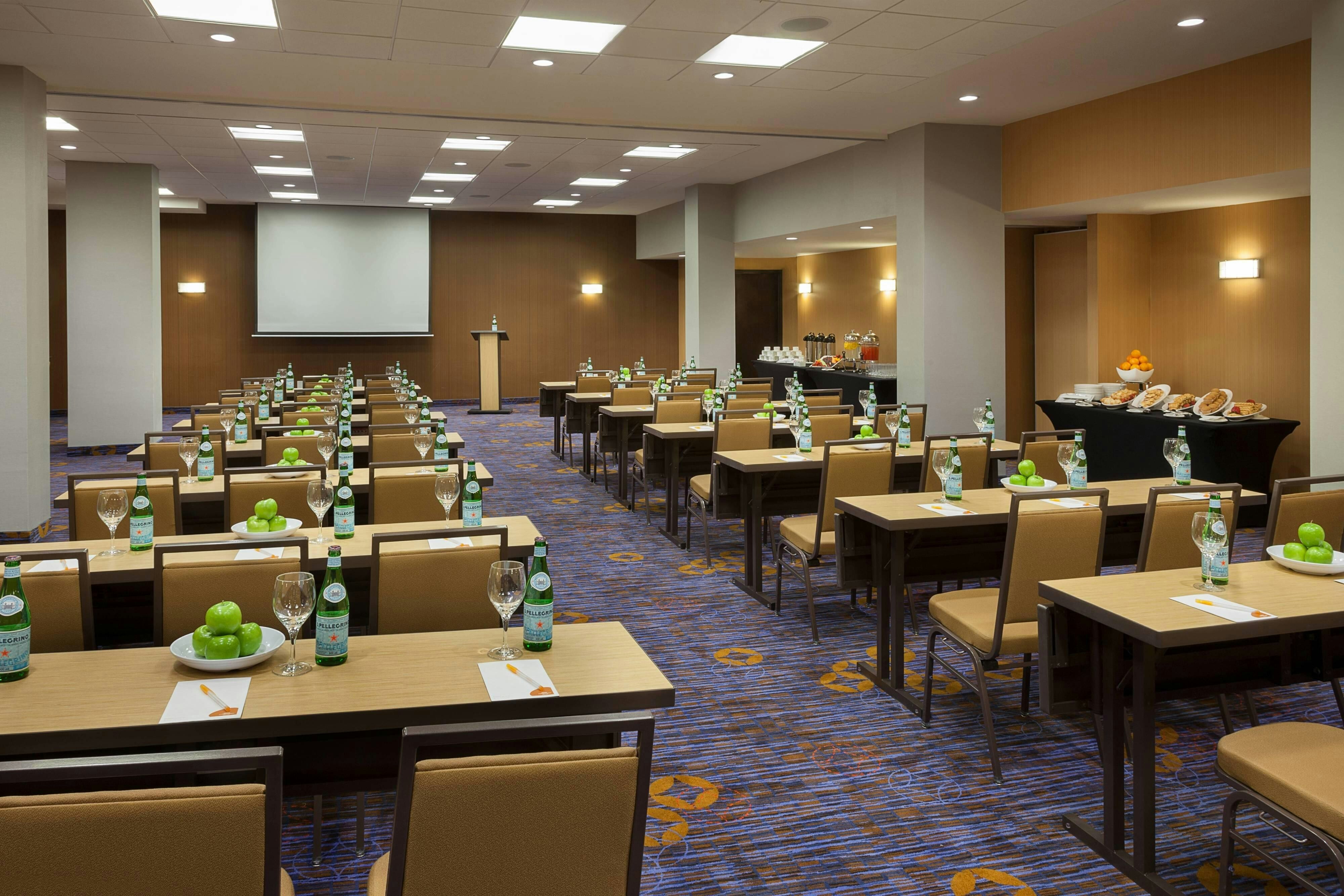 TOWNEPLACE SUITES BY MARRIOTT TORONTO NORTHEAST/MARKHAM 16/18