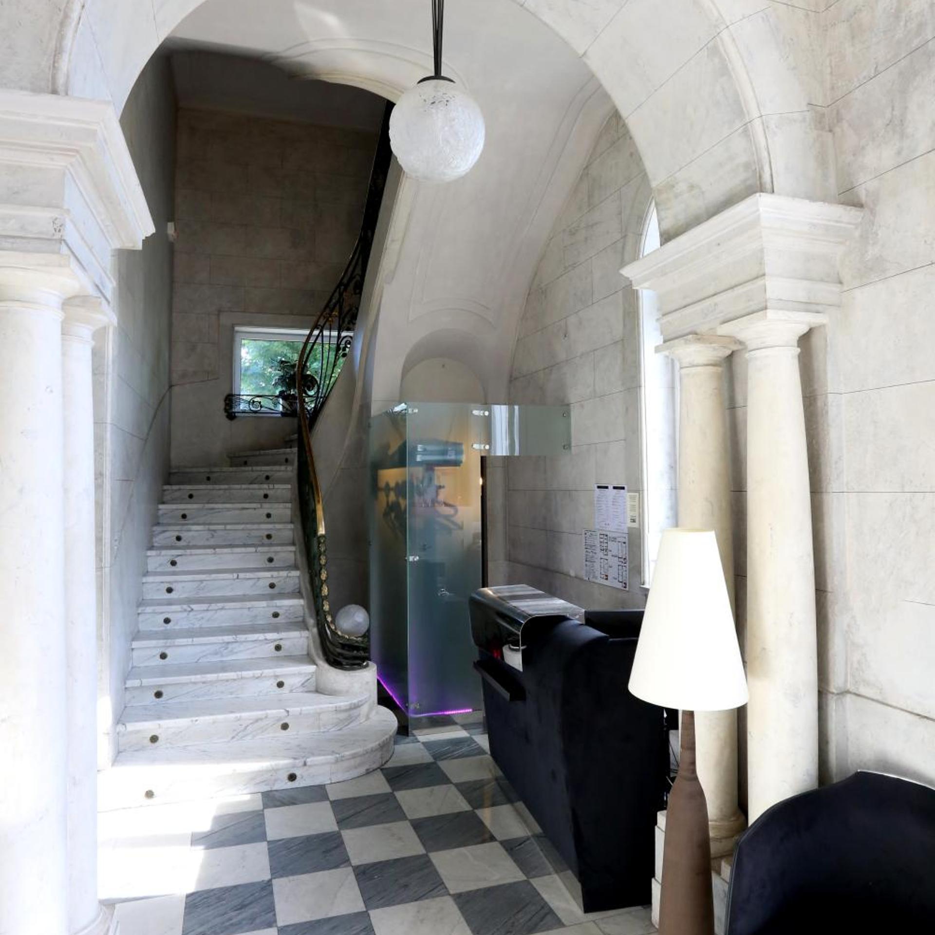 HÔTEL LE CHÂTEAU BLANCHARD 3/16