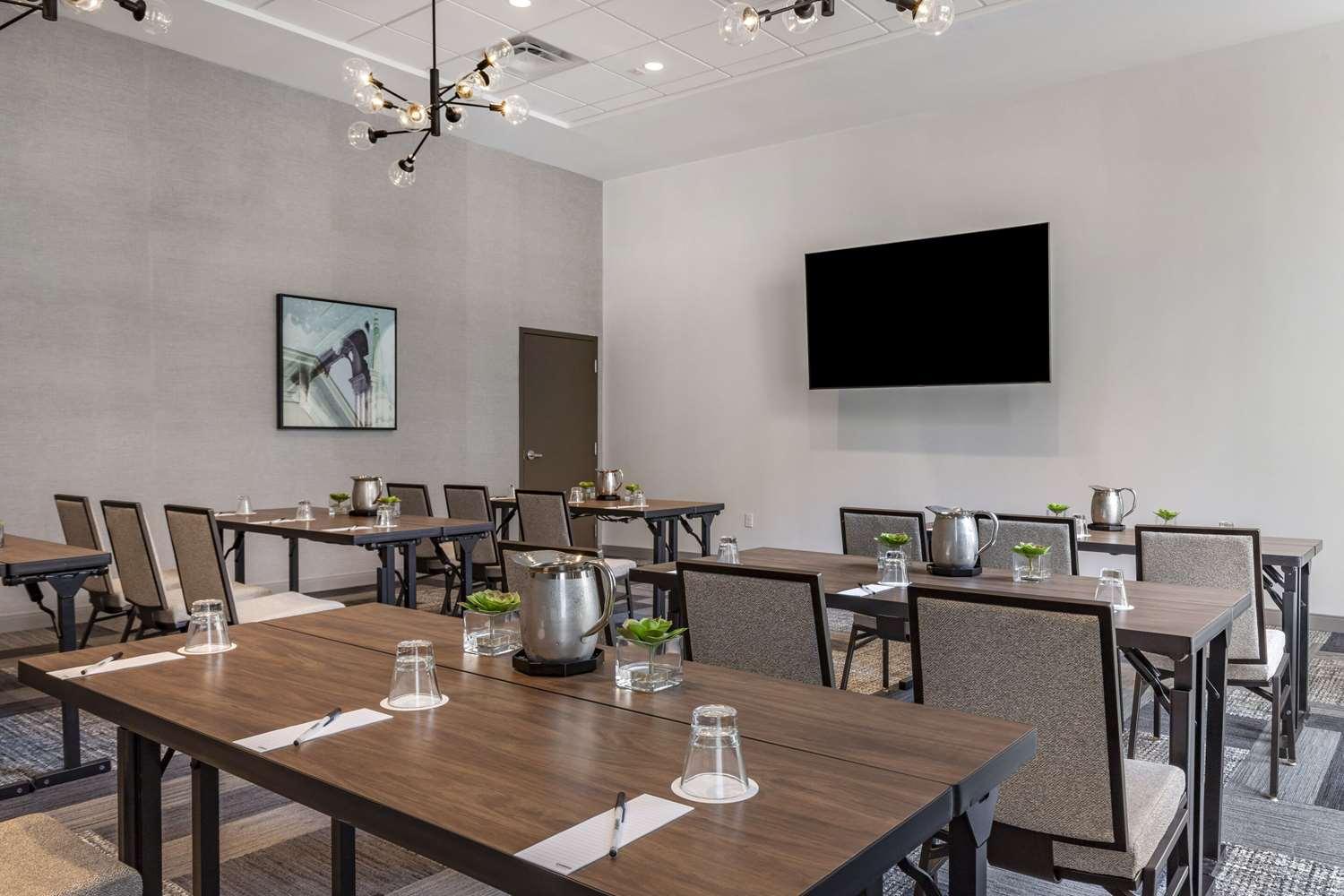 Cambria Hotel Savannah Downtown Historic District 29/33