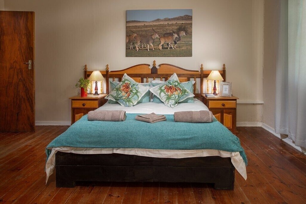 Gannabos Guest House 10/50