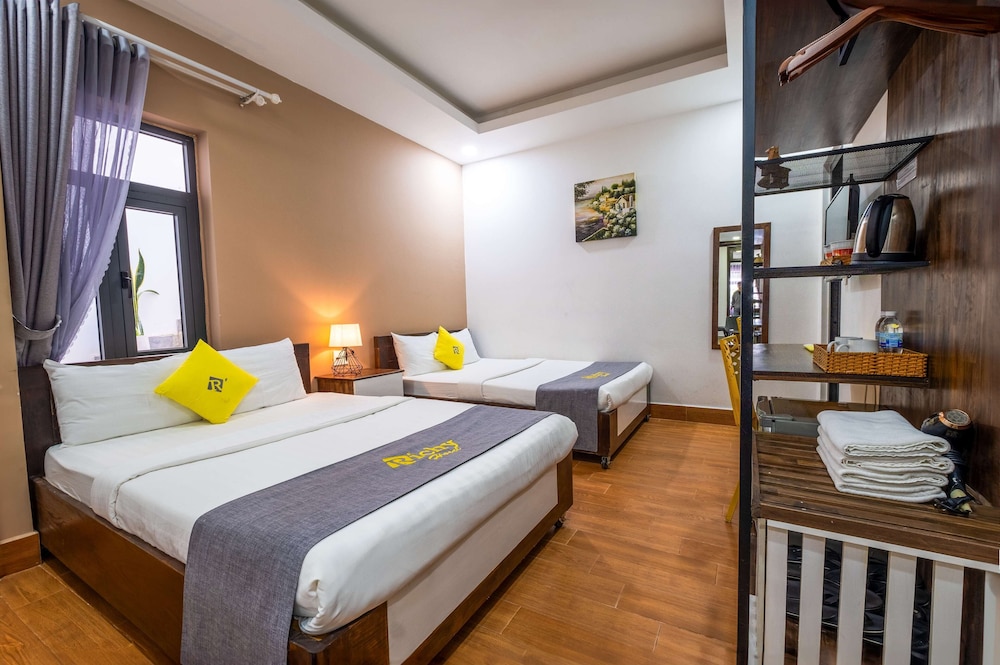 Richy Hotel 16/40