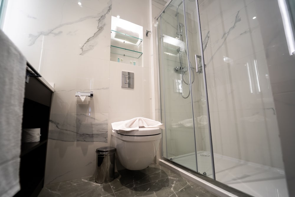 Rove Hotel 44/49