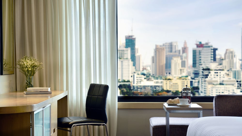 Grand Mercure Bangkok Atrium 54/72