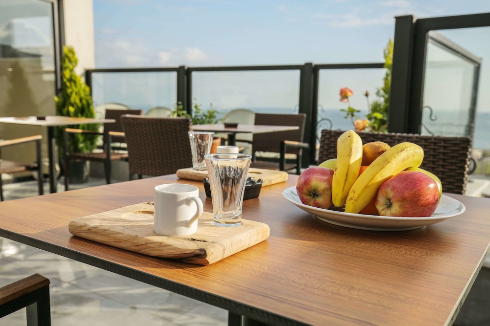 Artika Hotel 38/48
