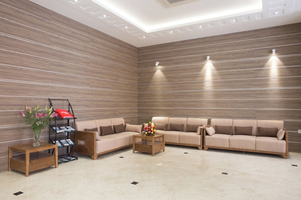 Maple Leaf Hotel & Apartment 52/75