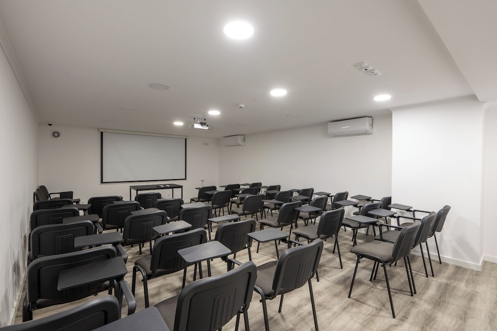 The Hotel Masa Almirante Lisbon Stylish 51/59