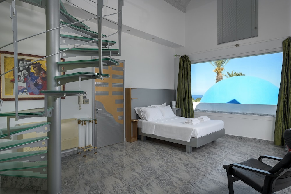 GRANDE DAME VILLA - RHODES 15/50