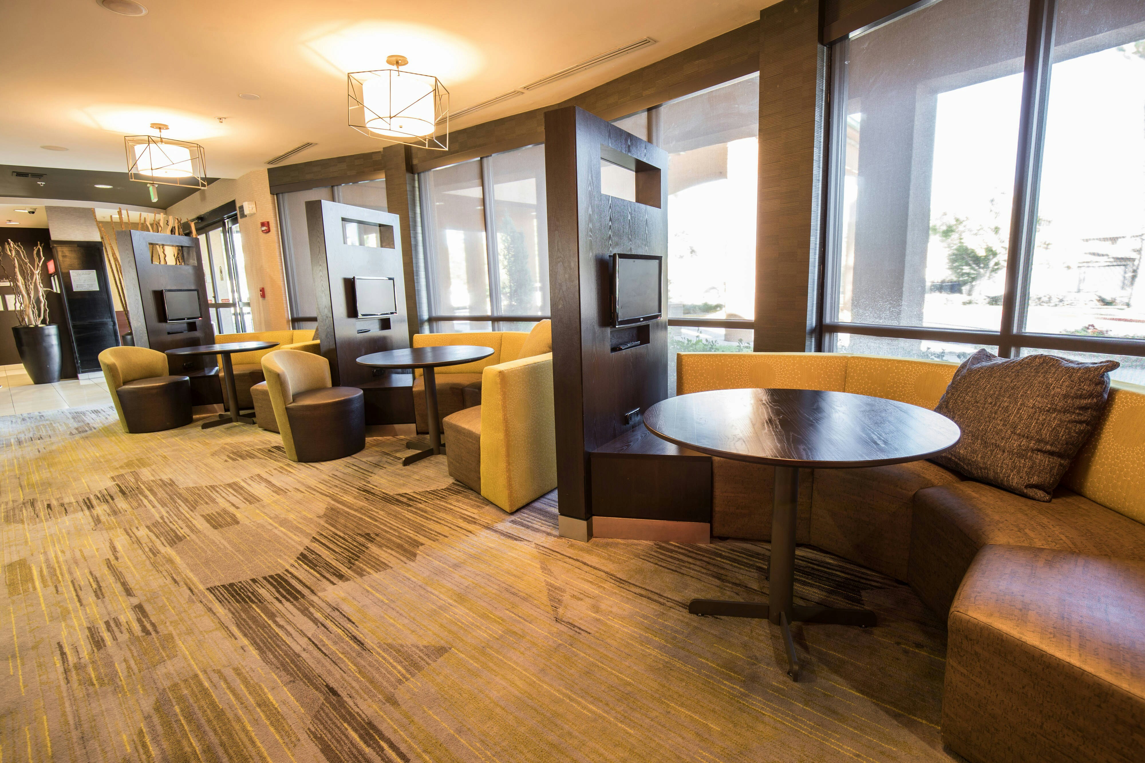 Courtyard by Marriott Merced 8/18