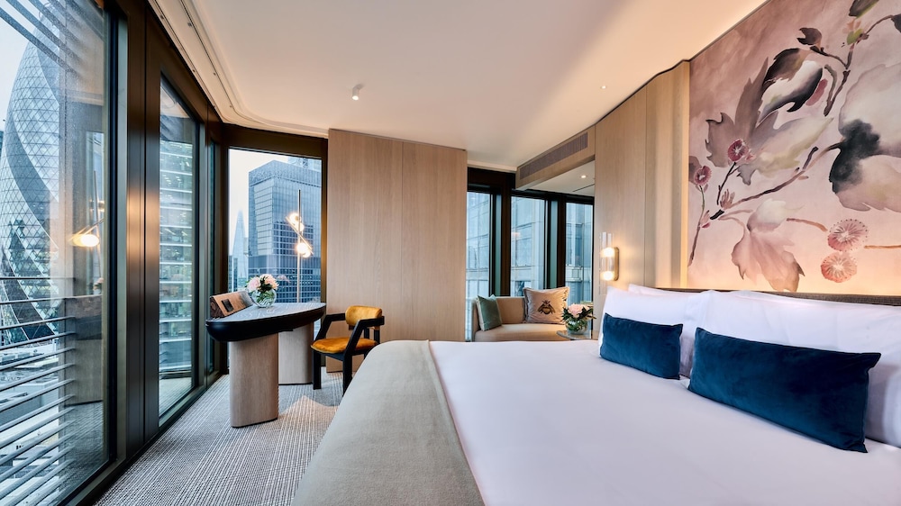 EXECUTIVE, CITY VIEW