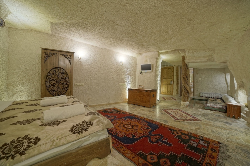 Melek Cave Hotel 24/50