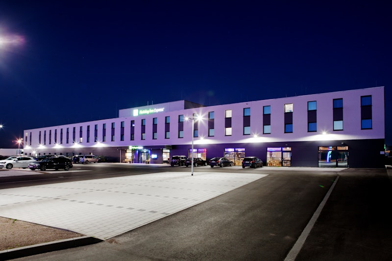 Holiday Inn Express Ringsheim 75/80