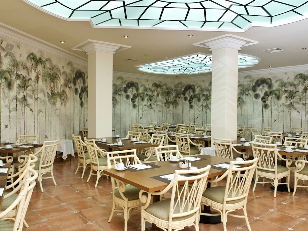 Ria Park Garden Hotel 39/67