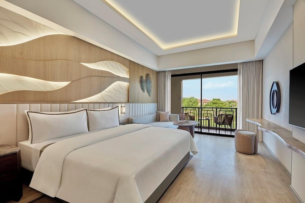 Premium, Villa, King Bed, Resort View, Balcony