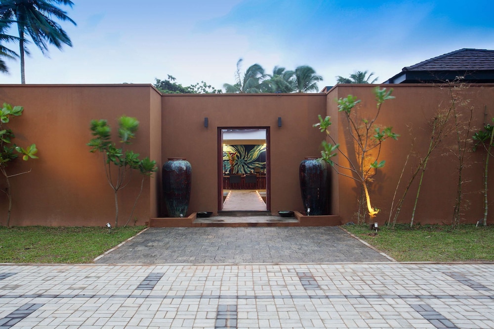Pullman Bentota Resort & Spa 44/50