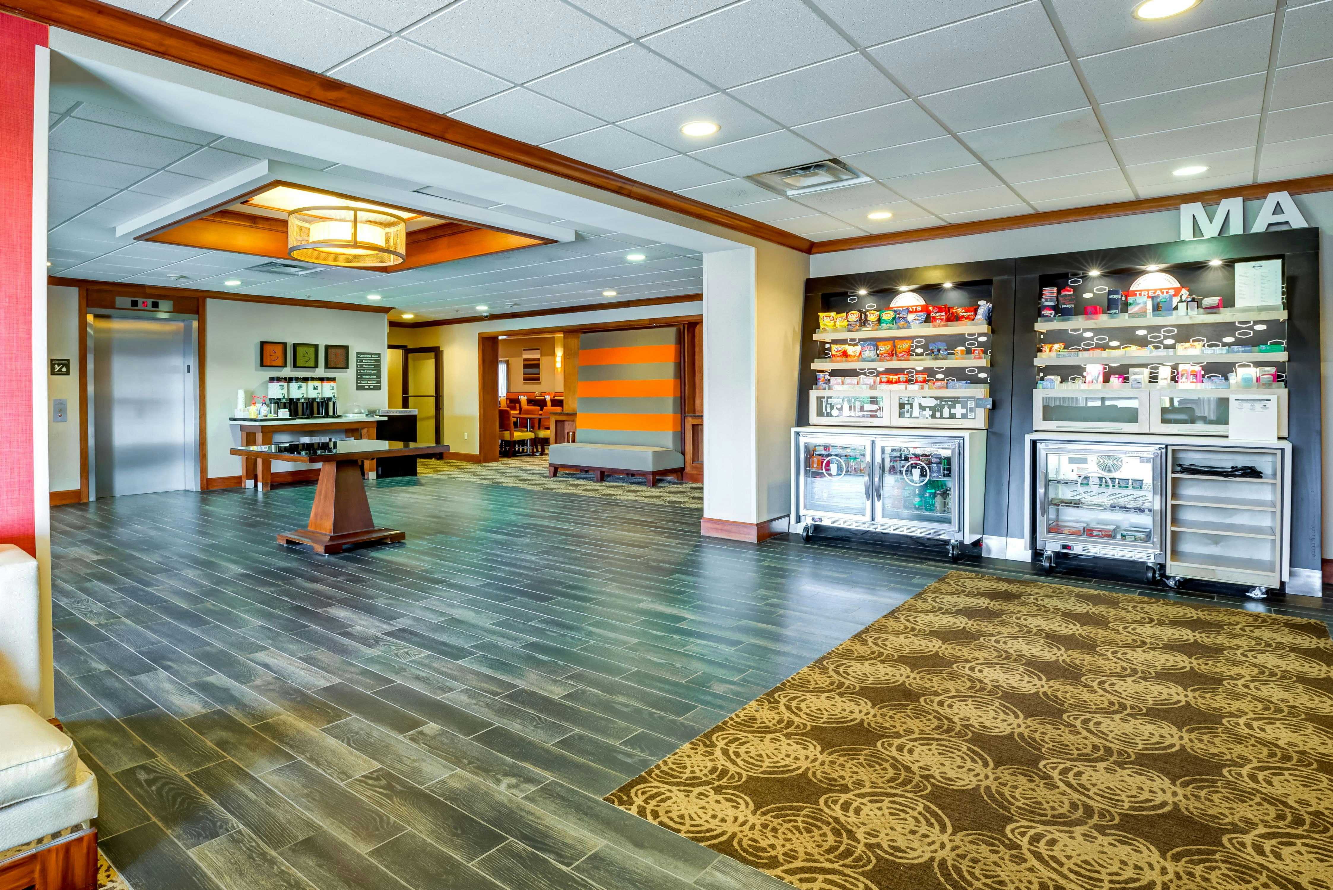 Hampton Inn Boston-Norwood 52/52