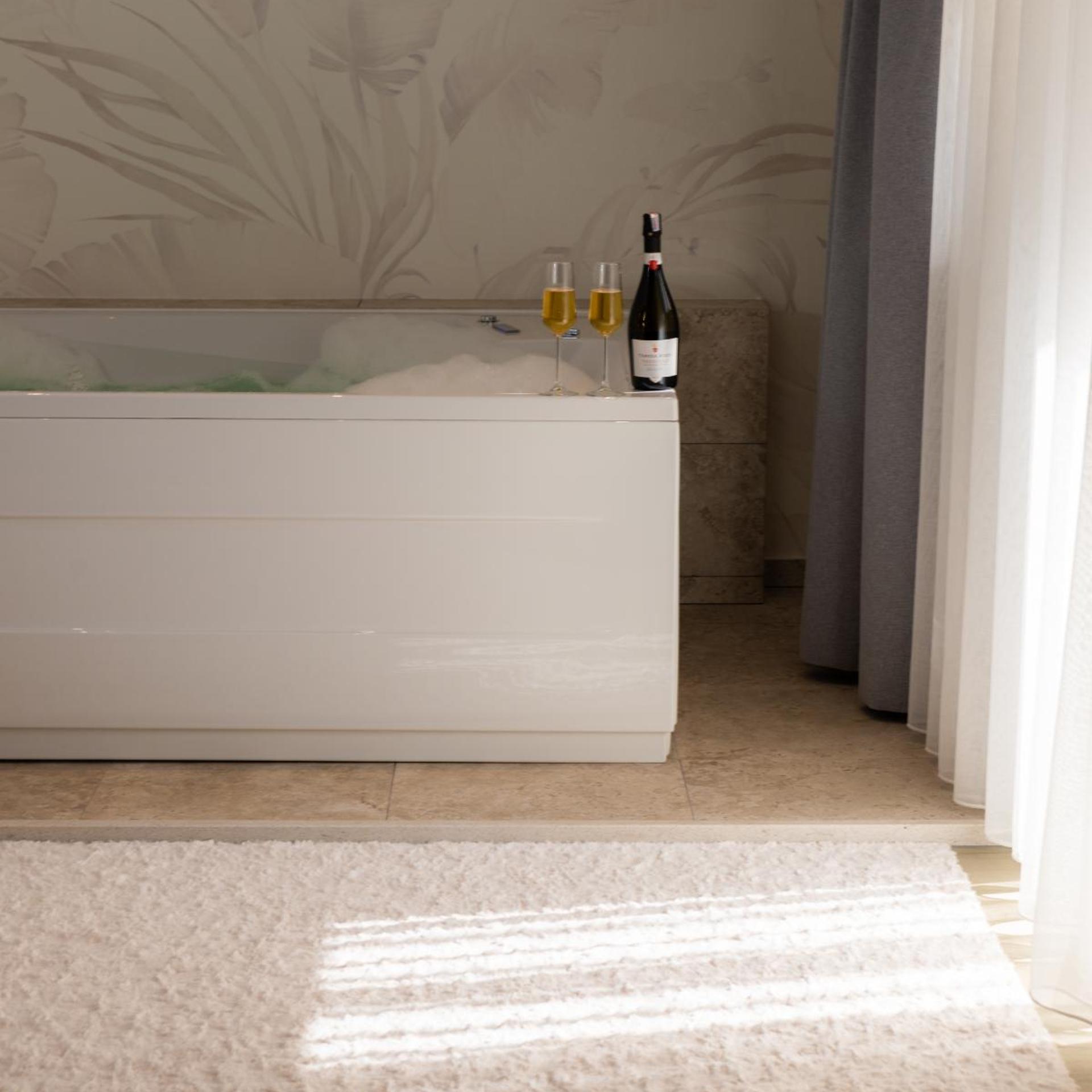 Emery Hotel Pristina 6/50