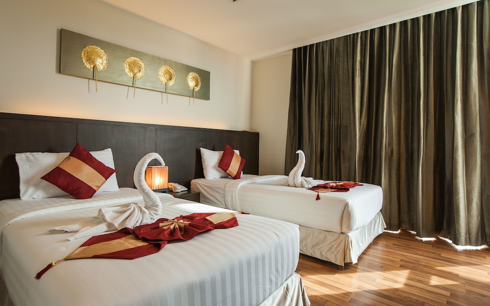 Fifth Jomtien Pattaya 32/83