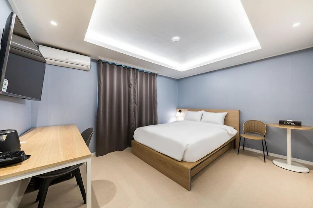 SUPERIOR, DOUBLE BED