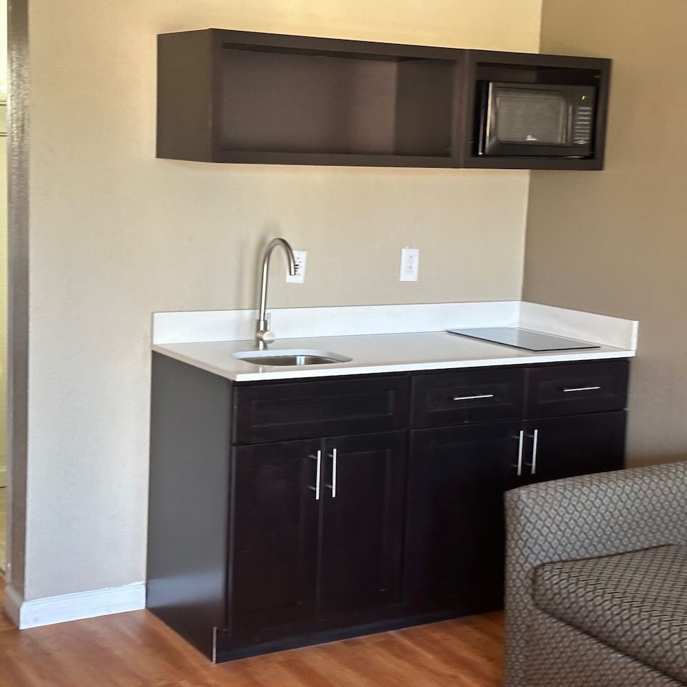 Americas Best Value Inn Danville, IL 14/50