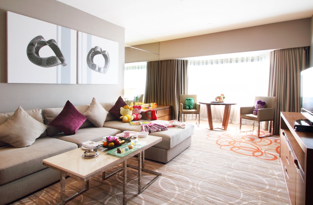 Centara Grand At Central Plaza Ladprao Bangkok 68/82