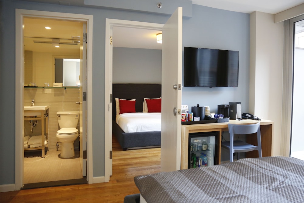 Hotel 32 32 38/78