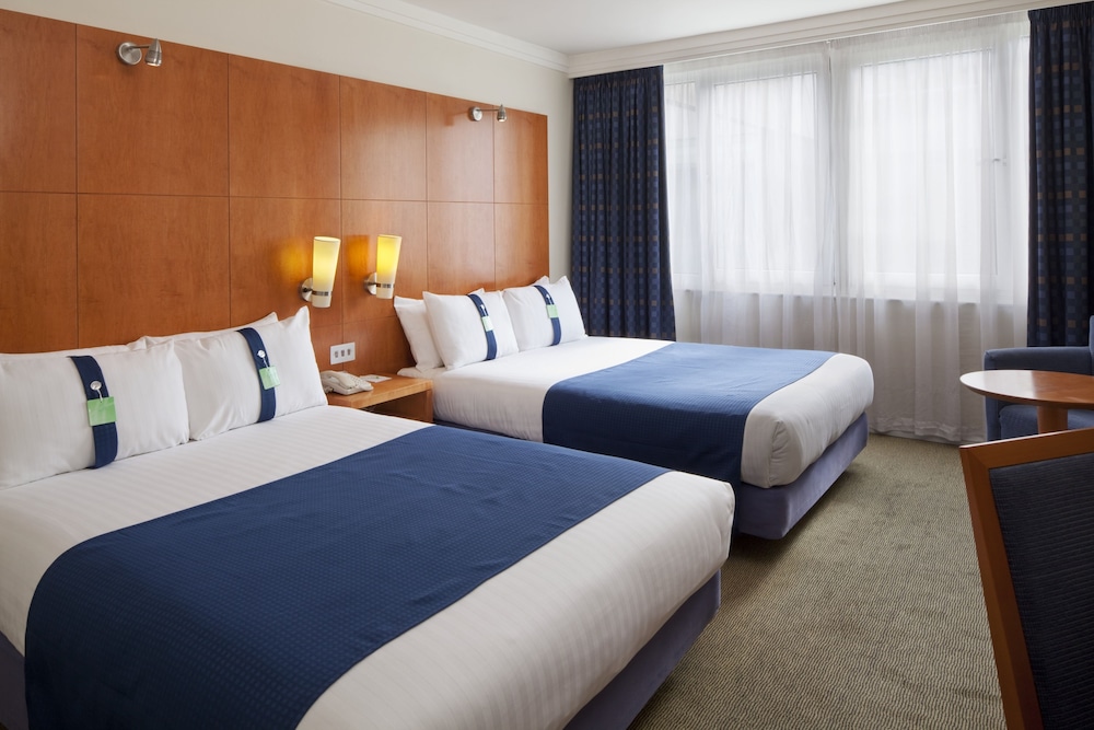 HOLIDAY INN MAIDENHEAD-WINDSOR 8/50