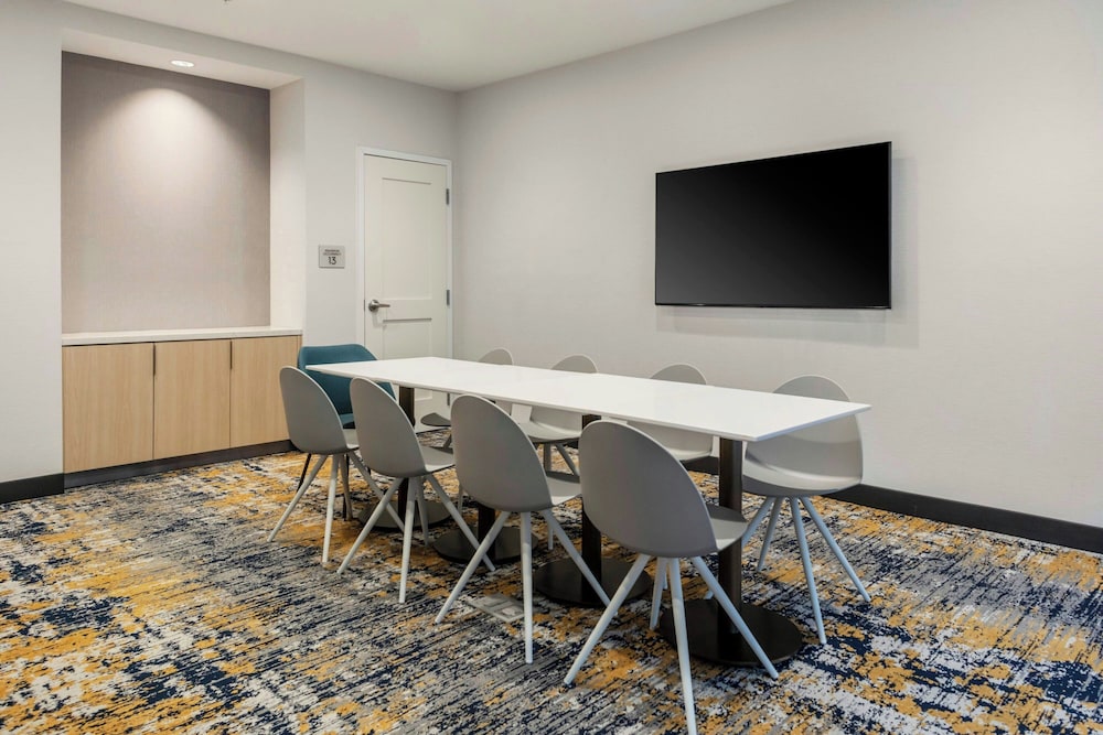 TownePlace Suites Chesterfield 21/27
