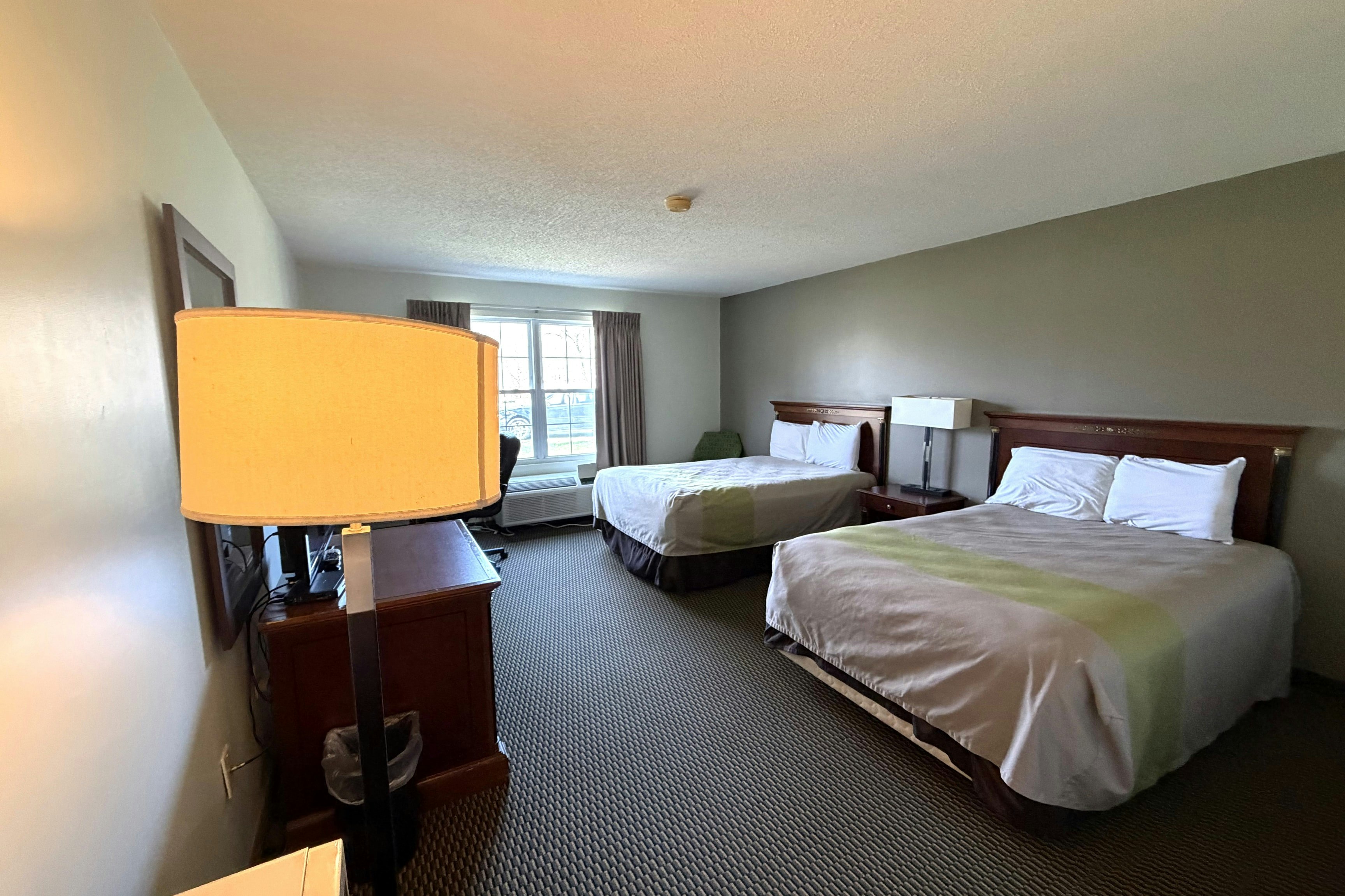 Econo Lodge Rockville 34/75