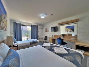 Room, Twin Beds