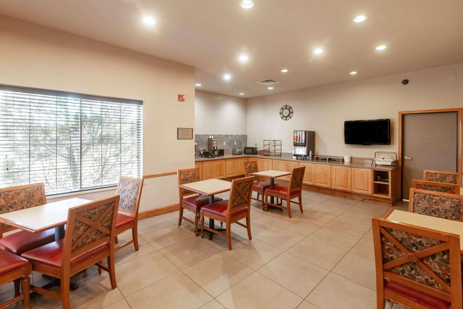 Country Inn & Suites By Radisson, El Dorado, AR 10/16