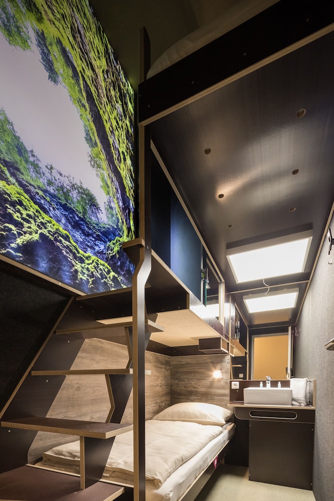 BoxHotel Hannover (App based Hotel) 24/28