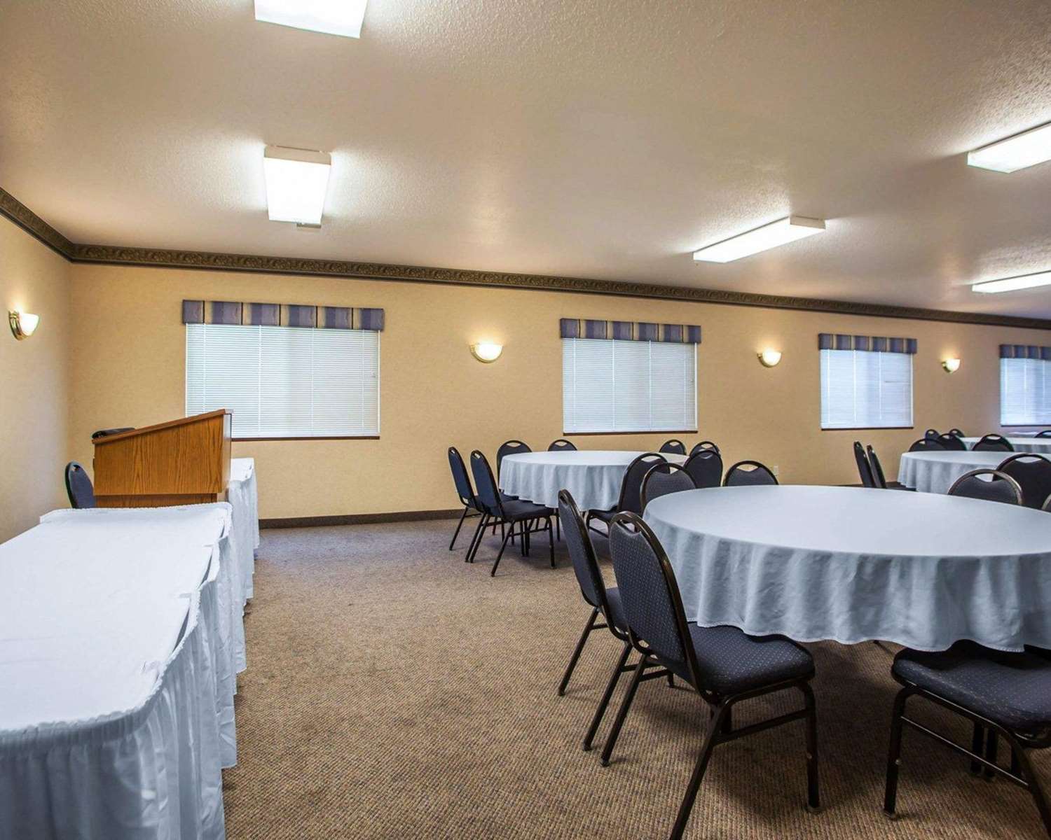Quality Inn & Suites Eldridge Davenport North 27/31