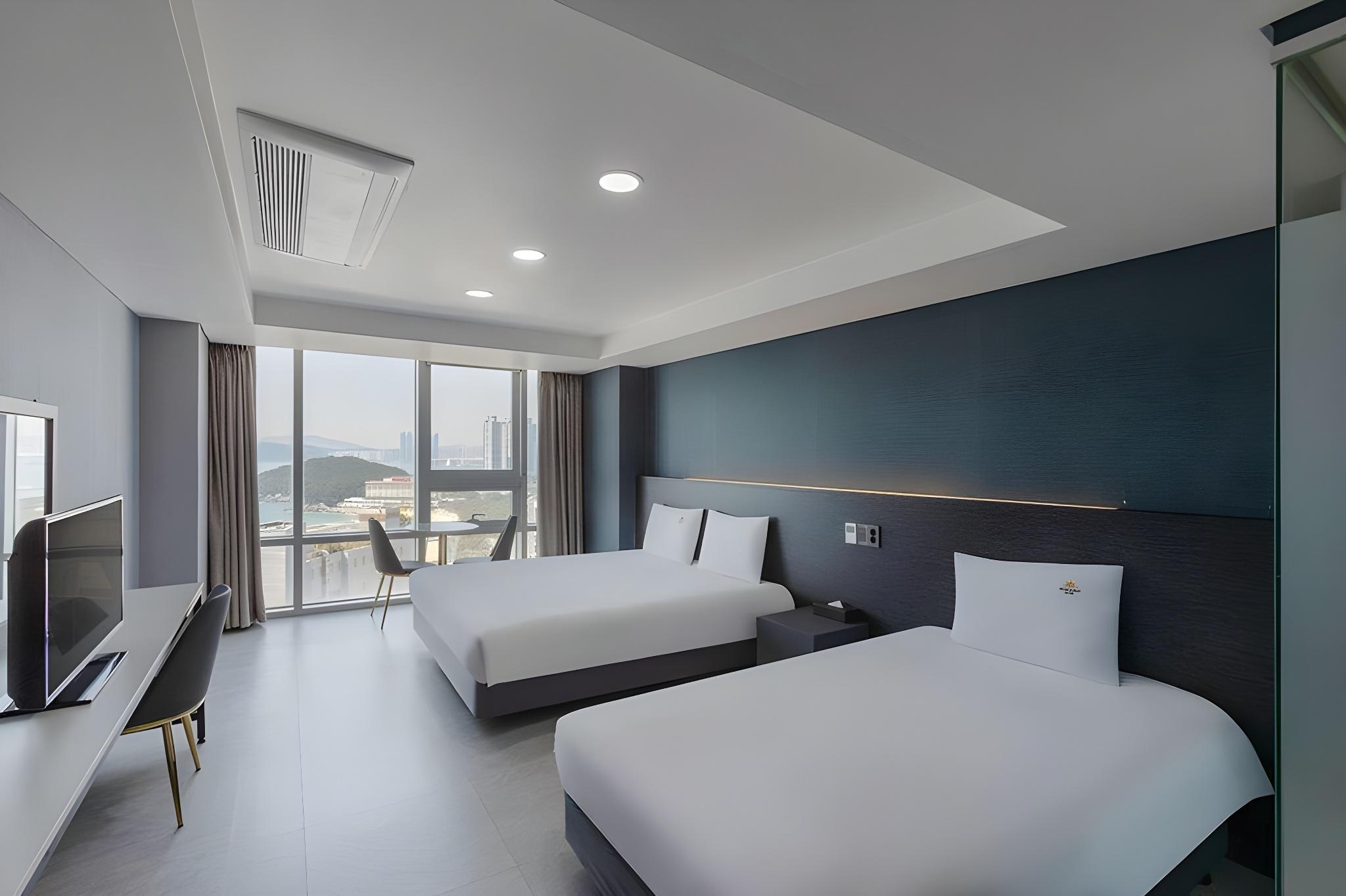 Family, Twin Beds, Ocean View, Pool Access