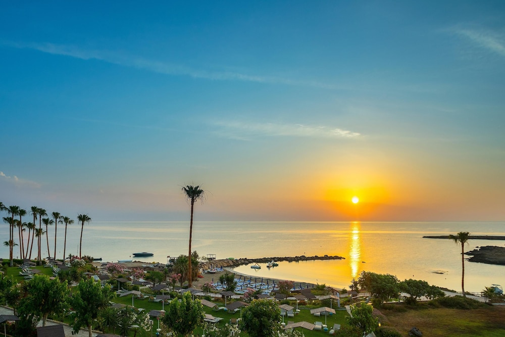 Cavo Maris Beach Hotel 43/46