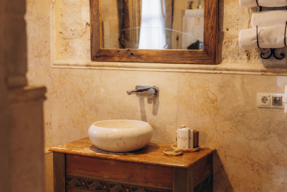 Sah Saray Cave Suites Halal Hotel 60/61