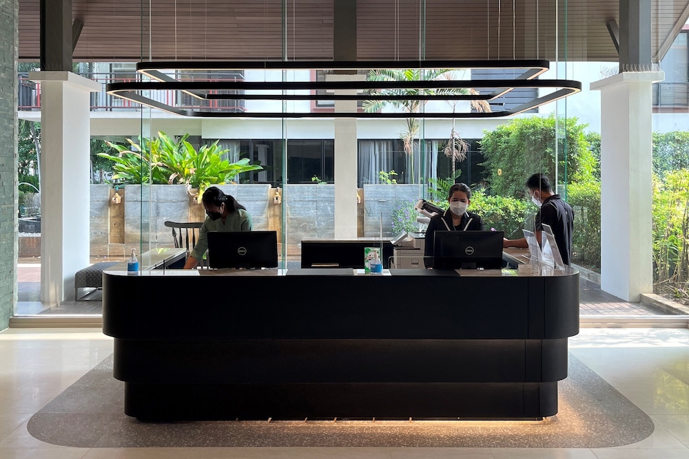 Amanta Hotel & Residence Ratchada 8/50
