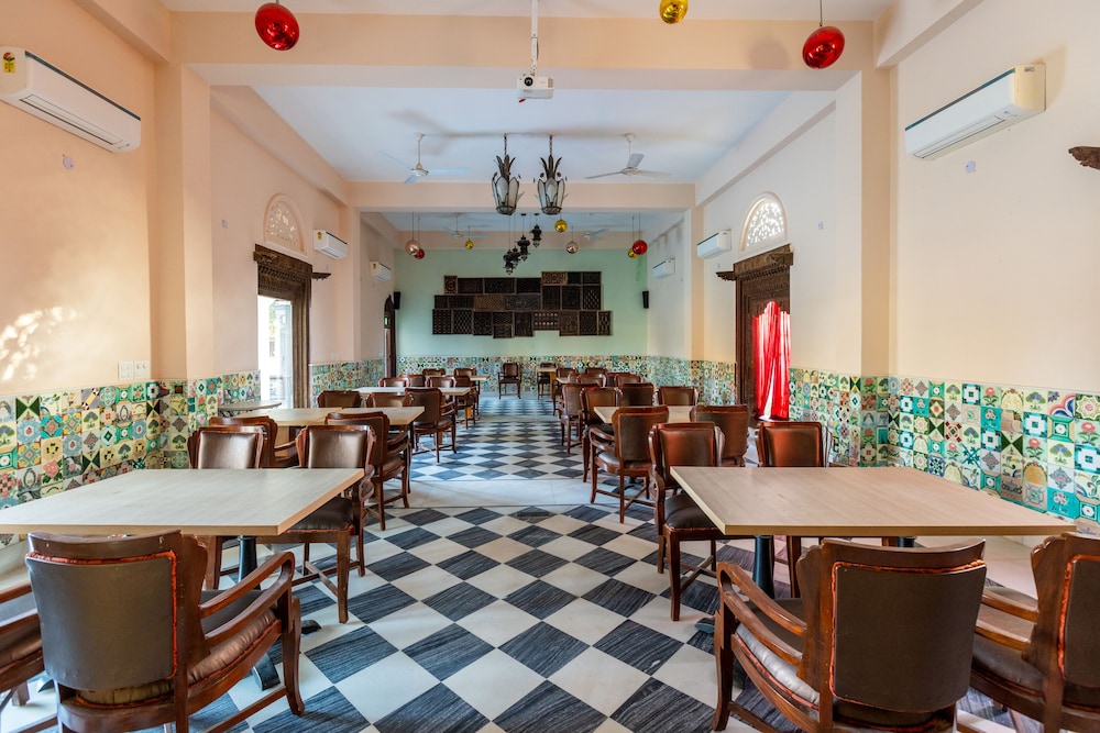 VIVAANA CULTURE HOTEL 28/50
