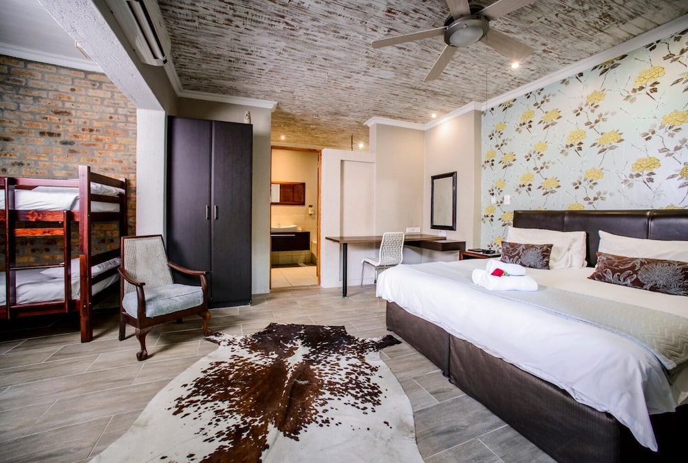 Zebrina Guest House 10/50