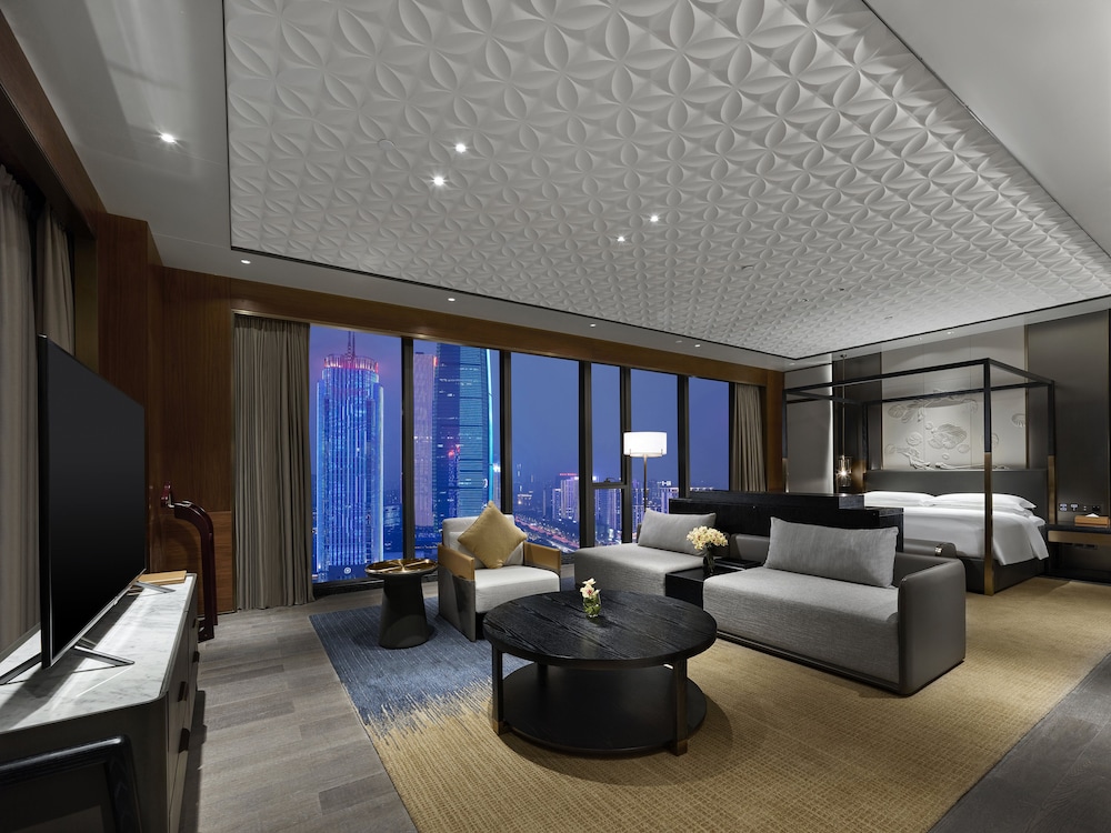Intercontinental Dongguan 37/76