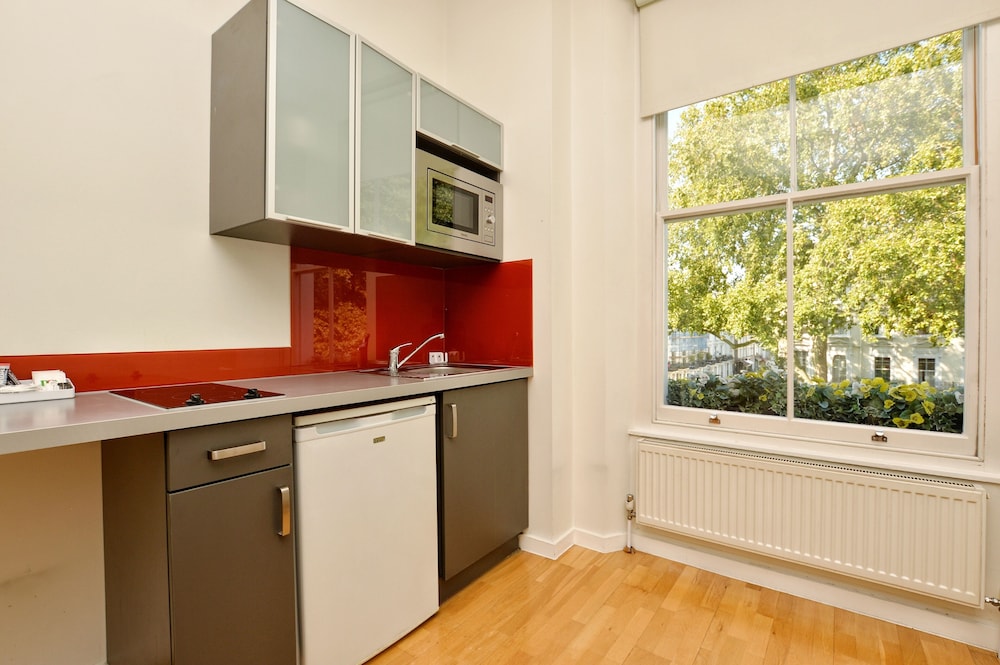 Princes Square Serviced Apartments 3/50