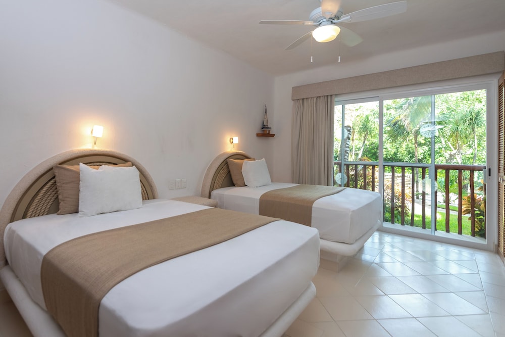 Las Villas Akumal 13/50