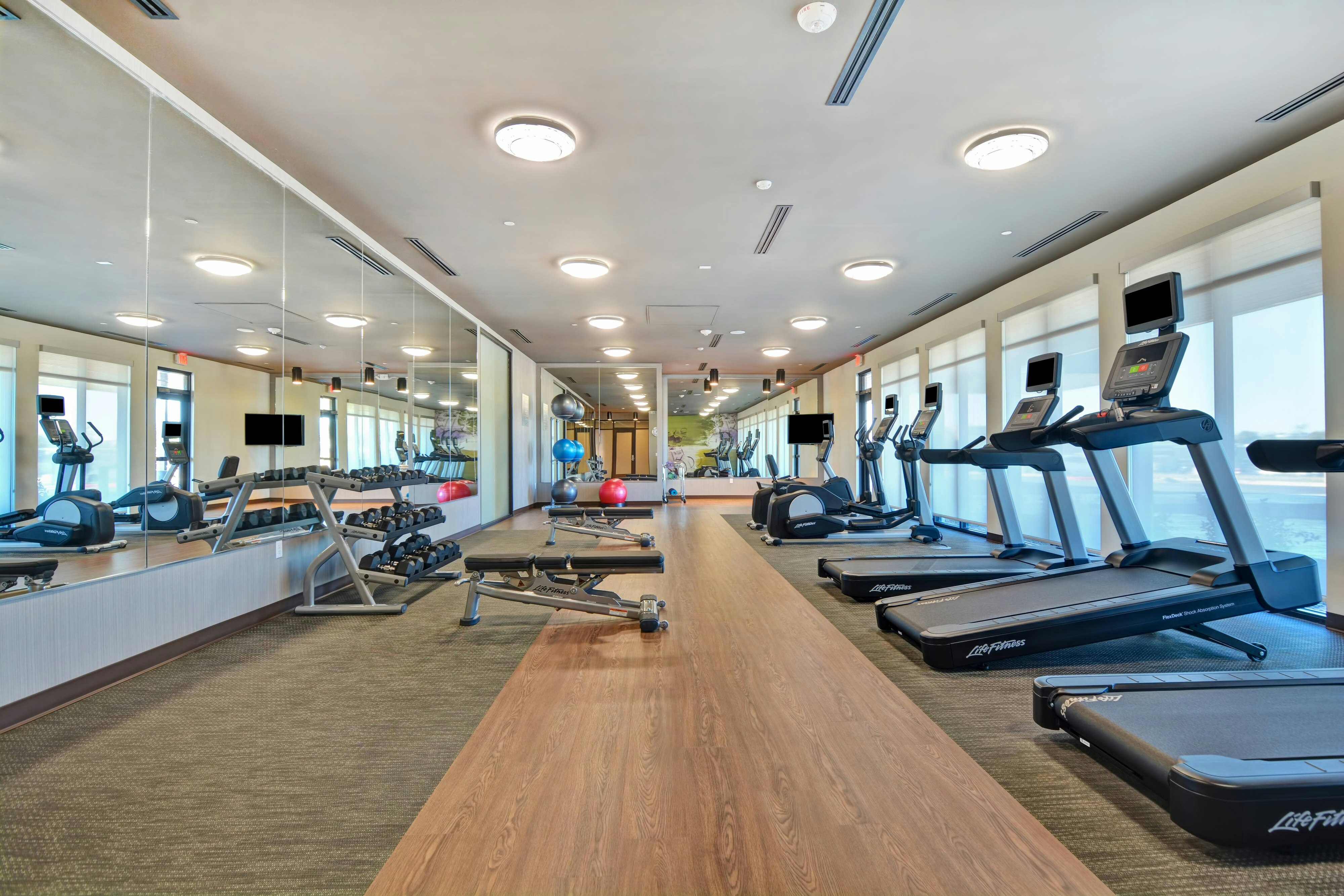 Courtyard by Marriott Bentonville Rogers Promenade 10/27
