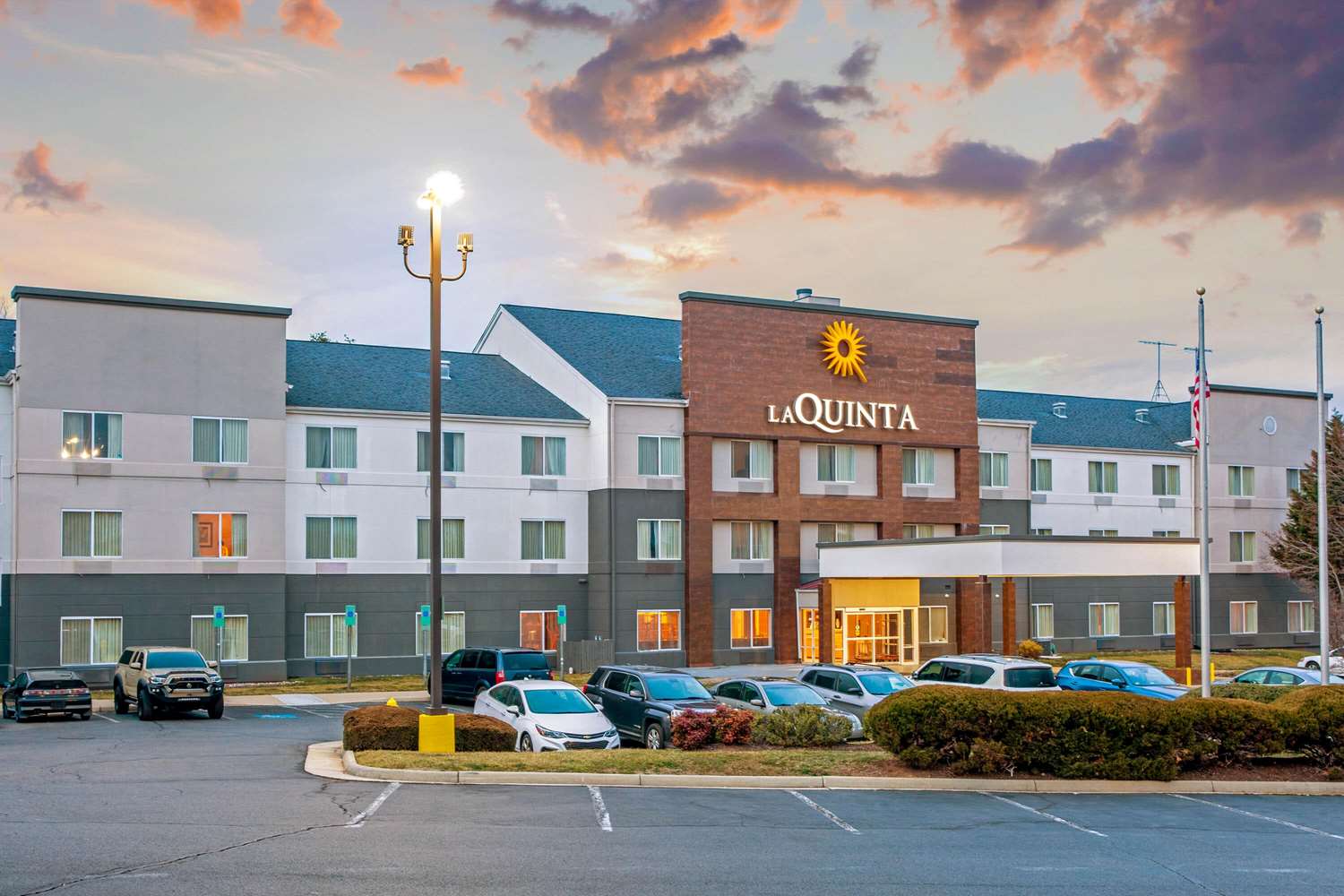 Manassas Hotel 53/58