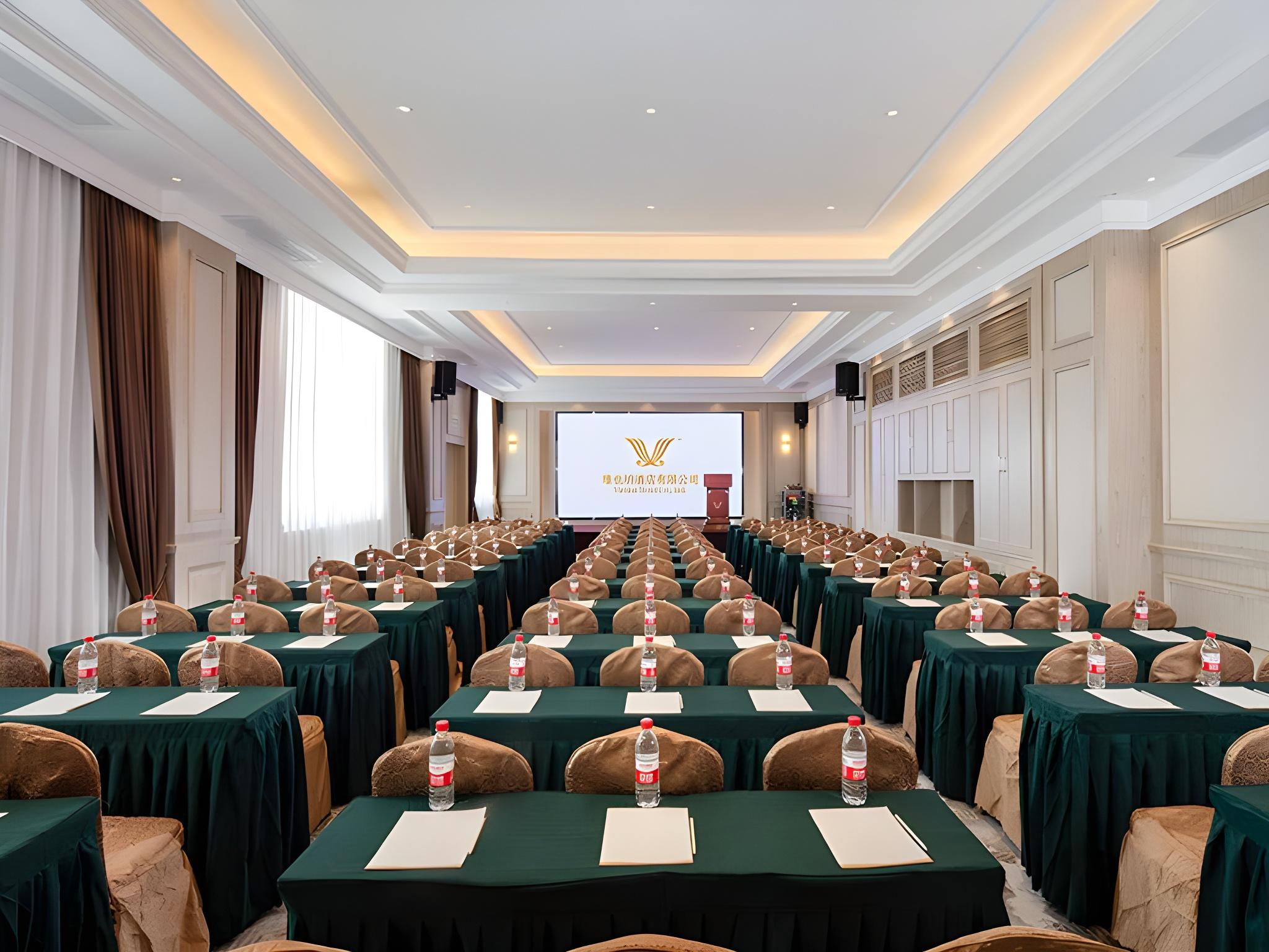 Vienna Hotel (Shenzhen Pingshan Longtian Small Town) 36/53