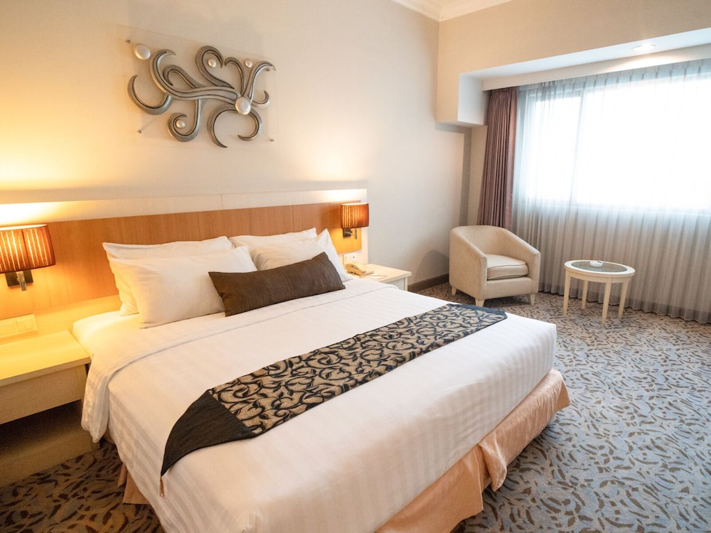 Verwood Hotel & Service Residence 15/50